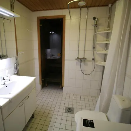 Spacious For 4 With Sauna * Lahti