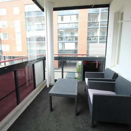 Διαμέρισμα Spacious For 4 With Sauna