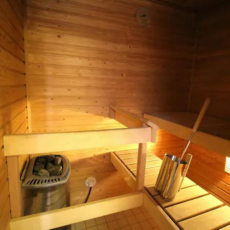 Spacious For 4 With Sauna Lahti